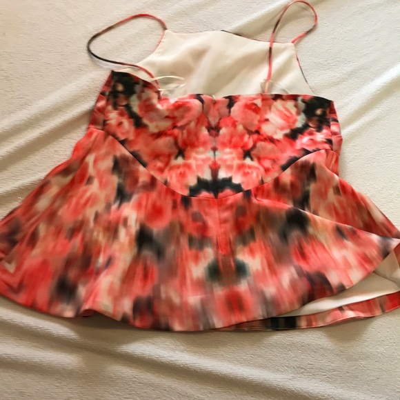 Top - Picture 4 of 6